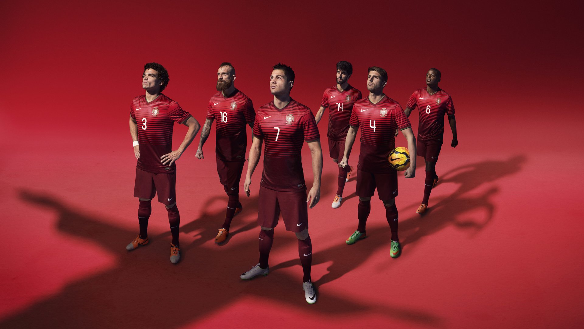 简:全黑队的“速度狂人”,突破防线如同闪电